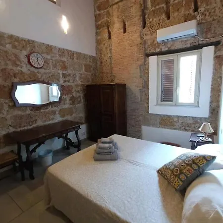 Apartament Zyz La Kalsa *